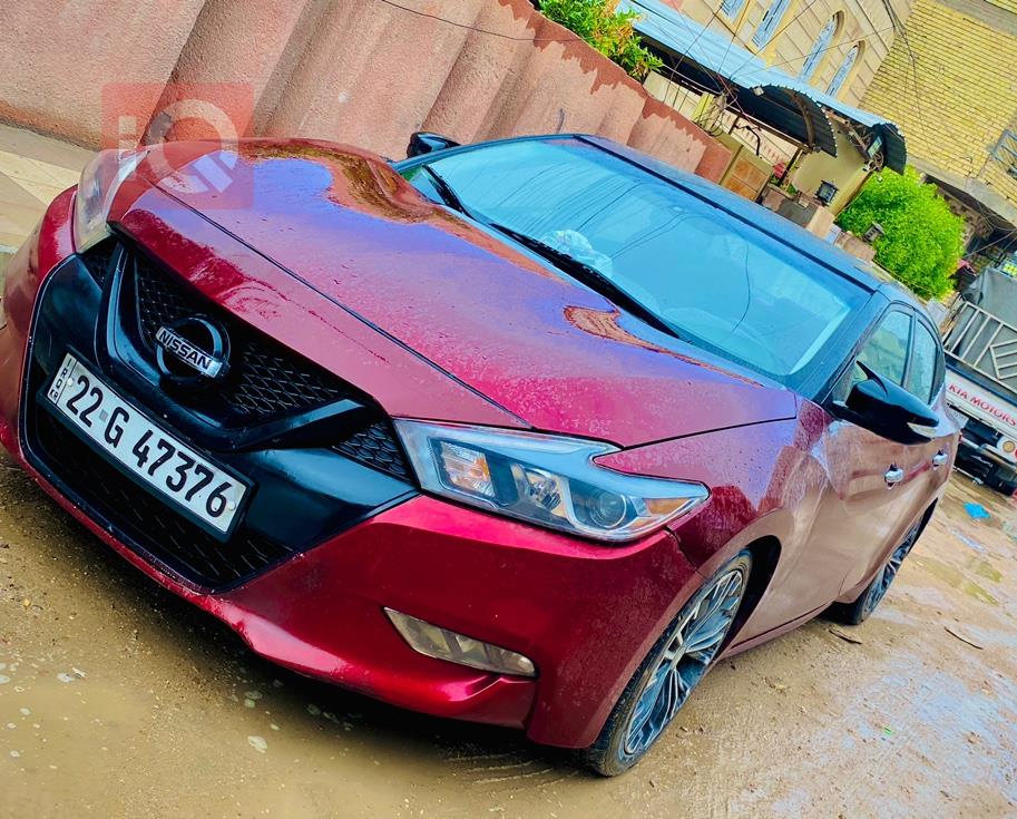 Nissan Maxima